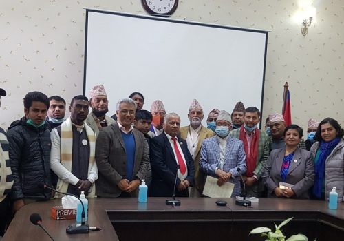 ३० दलले बुझाए निर्वाचन आयोगलाई ज्ञापनपत्र