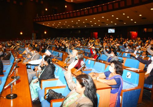 आज बस्ने संसद् बैठकमा आफ्ना सांसदहरूलाई अनिवार्य उपस्थित हुन कांग्रेसको निर्देशन