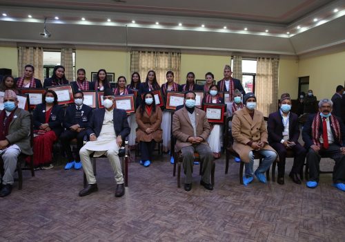 महिला भलिबल टोली सरकारबाट नगदसहित पुरस्कृत