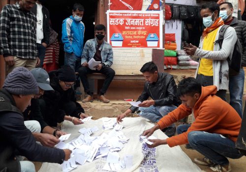 एमसीसीको विषयमा सडक जनमत सङ्ग्रह