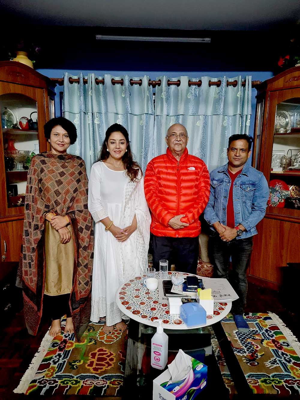 करिश्मा मानन्धरलाई आएको केपी ओलीको त्यो फोन कल