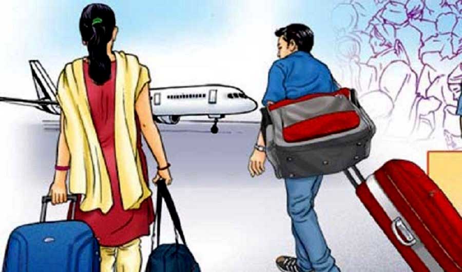वैदेशिक रोजगारीमा जाने बढ्दै, रेमिट्यान्स घट्दैः ११ महिनामा साढे चार लाखभन्दा बढीले लिए श्रम स्वीकृति