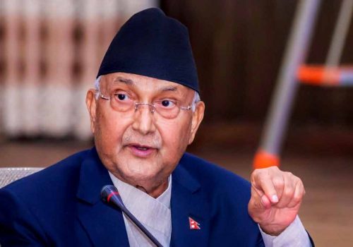 निर्वाचन आयोगलाई केपी ओलीको प्रश्न- मतदाता पत्रकाे रङ किन हरियो राख्ने ?