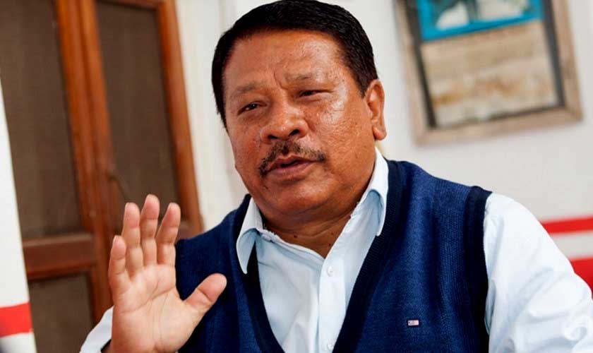 प्रकाशमान सिंहकाे प्रश्न : महत्त्वपूर्ण निर्णयमा ढुलमुले कुरा गर्ने, अनि क्रान्तिकारी भाषण दिने ?