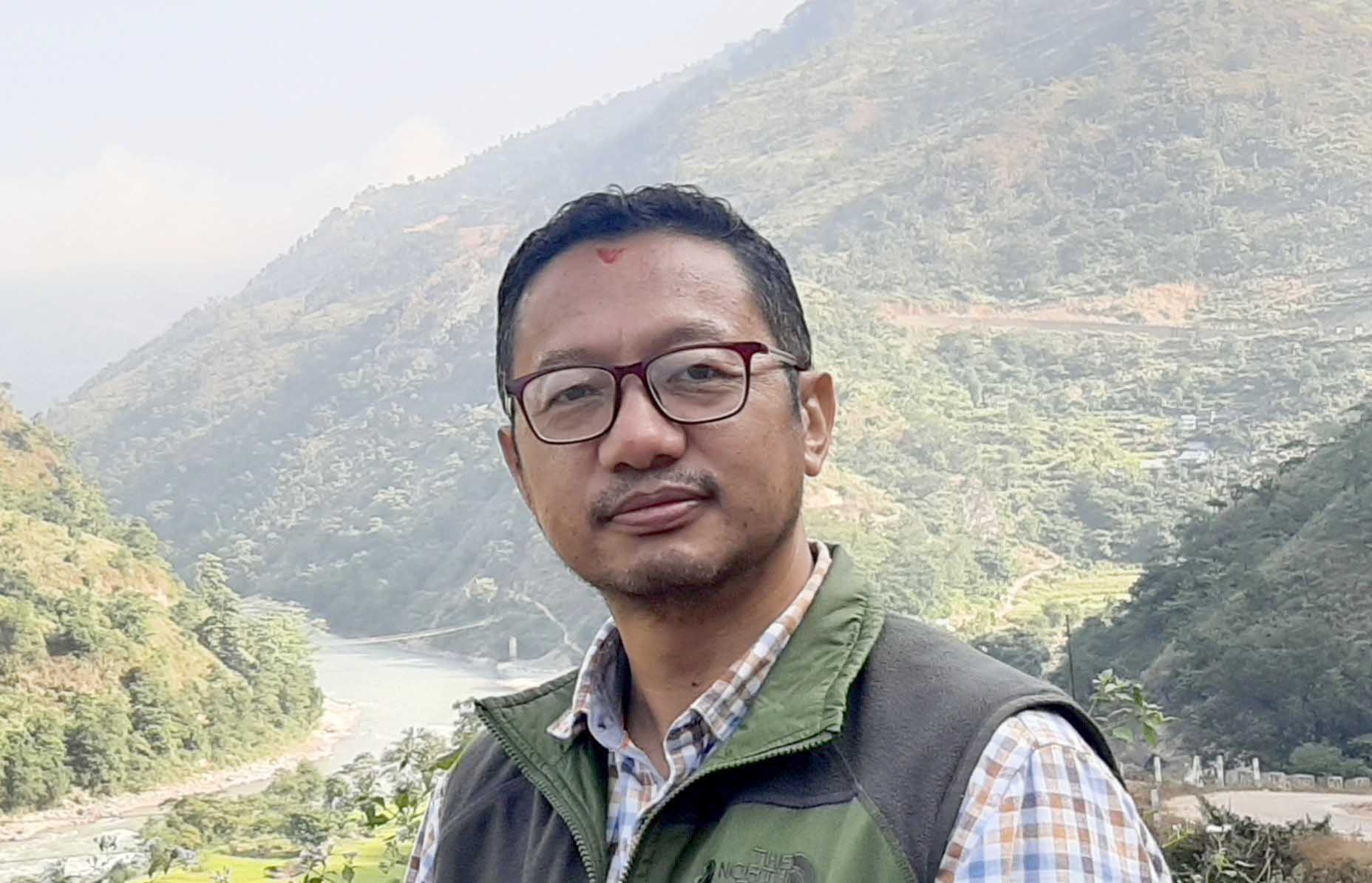 अर्थतन्त्रमा योगदान गर्ने विदेशस्थित नेपालीलाई मतदान अधिकार चाहिन्छ: राप्रपा प्रवक्ता