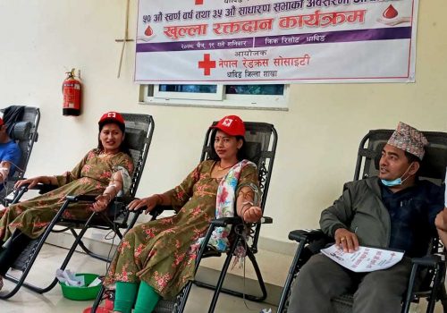 धादिङबेशीमा शनिबार २६ जनाद्धारा रक्तदान