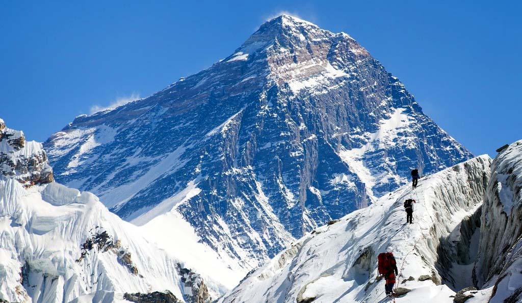 ७० देशका ७३८ जनाले लिए नेपालका हिमाल आरोहणको अनुमति