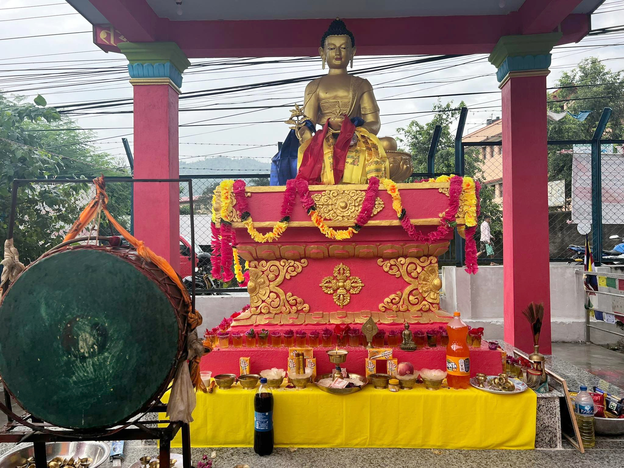 धादिङबेशीमा बुद्ध मुर्ति स्थापना(फोटो फिचर)