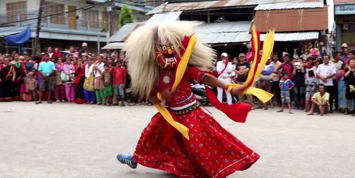 दुई सय ५० वर्षदेखि एउटै मखौटोमा लाखे नाच प्रदर्शन