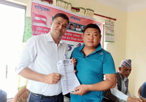 पत्रकार सरोज अधिकारी कांग्रेसबाट प्रदेश सांसदका लागि सिफारिस