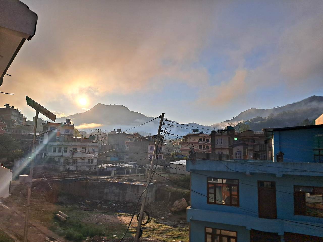 आजको मौसम : बागमती प्रदेशमा दिनभर मौसम सफा रहने,सोमबार भने क्षणिक बर्षाको सम्भावना