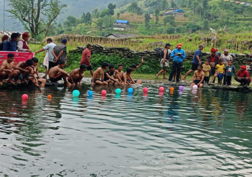 माओवादी केन्द्रको ३ महिने अभियान उद्घाटन : खनियाबास –३ मा पौडी प्रतियोगिता