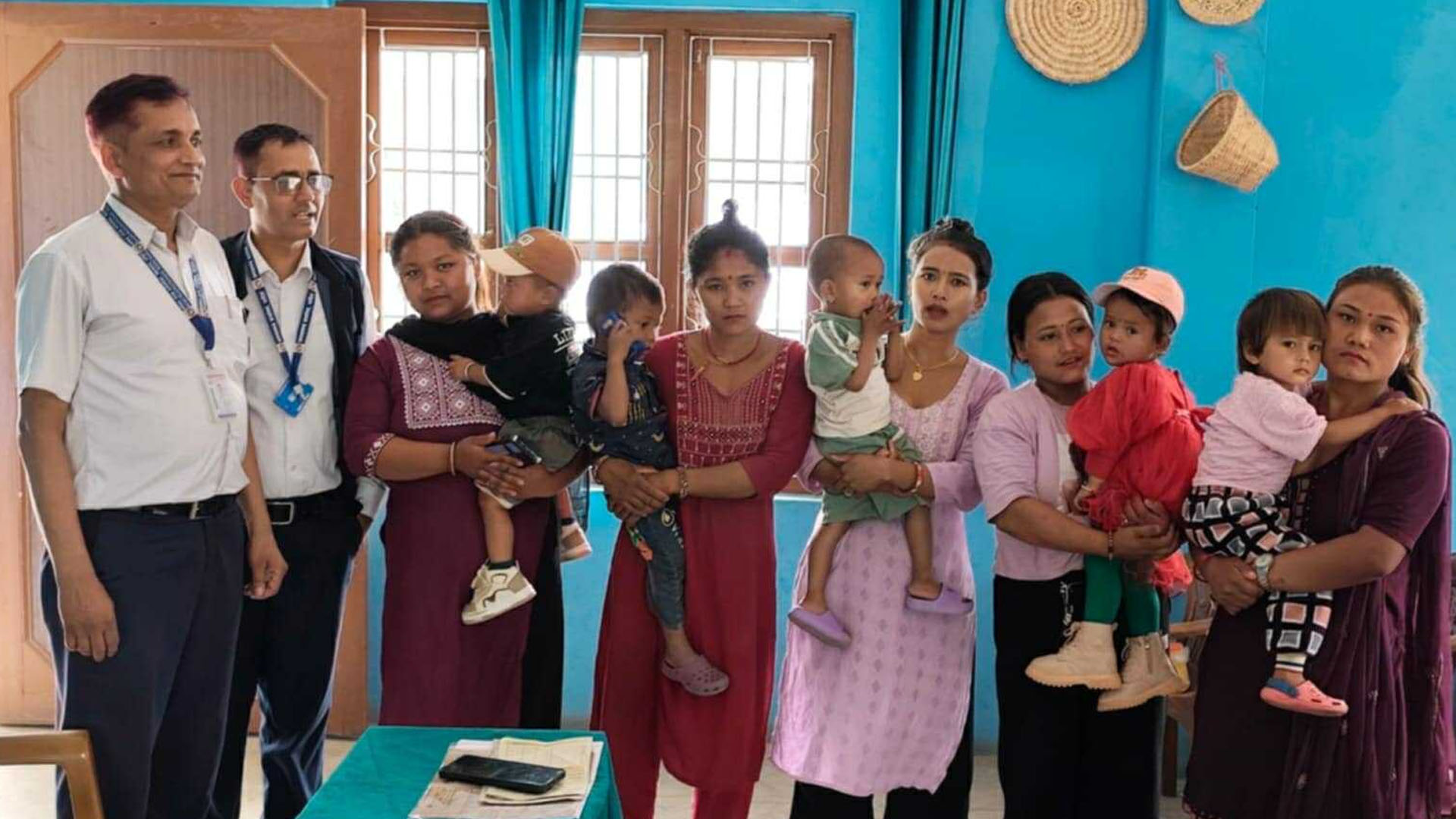 बेनिघाट रोराङका पाँच बालबालिकालाई पोषण तथा सरसफाइ सामग्री वितरण